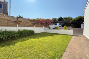 Front Garden- click for photo gallery